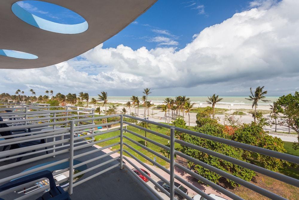 ميامي بيتش Strand Ocean Drive Suites المظهر الخارجي الصورة