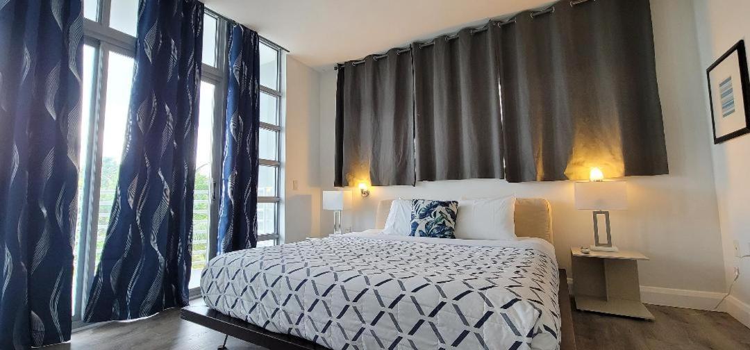 ميامي بيتش Strand Ocean Drive Suites الغرفة الصورة