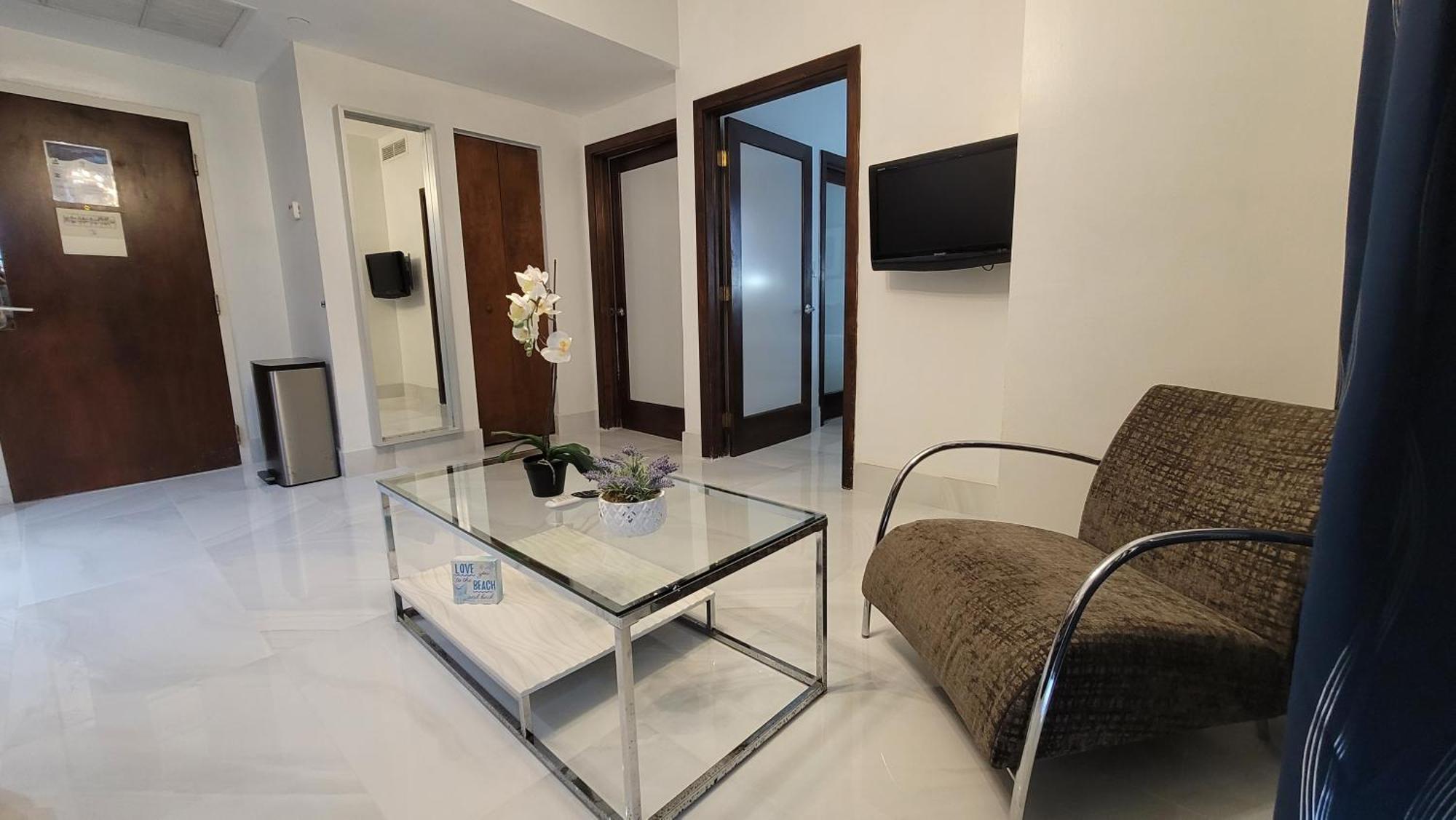 ميامي بيتش Strand Ocean Drive Suites الغرفة الصورة